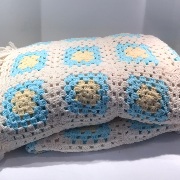 Hand made Crochet knit blanket king size - Picture 4 of 5